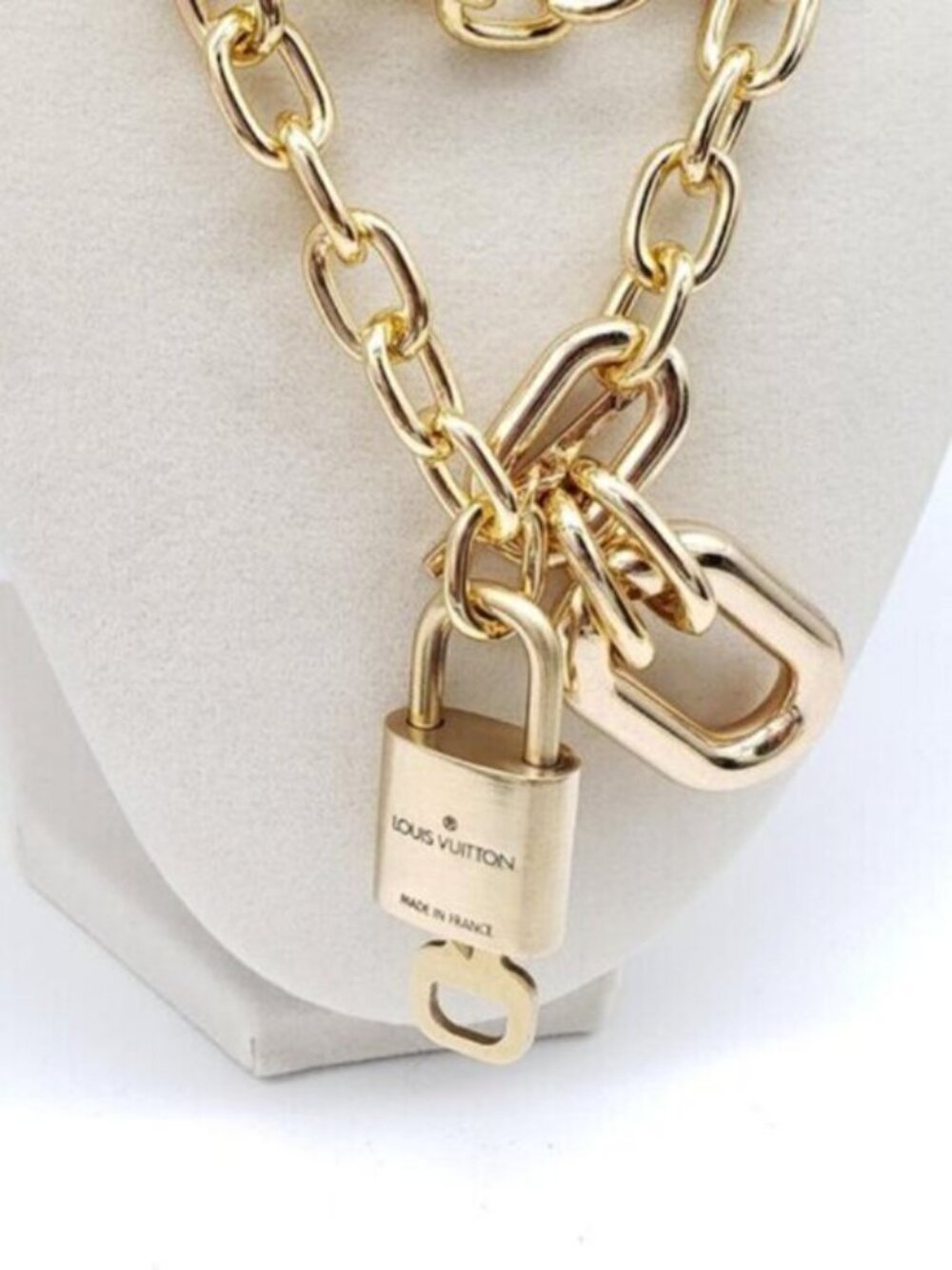 Authentic Louis Vuitton Gold Padlock with Unbranded Gold plated Chain - Picture 7 of 9